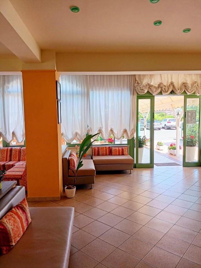 Costa Del Sole Only Room Морской Милан Экстерьер фото