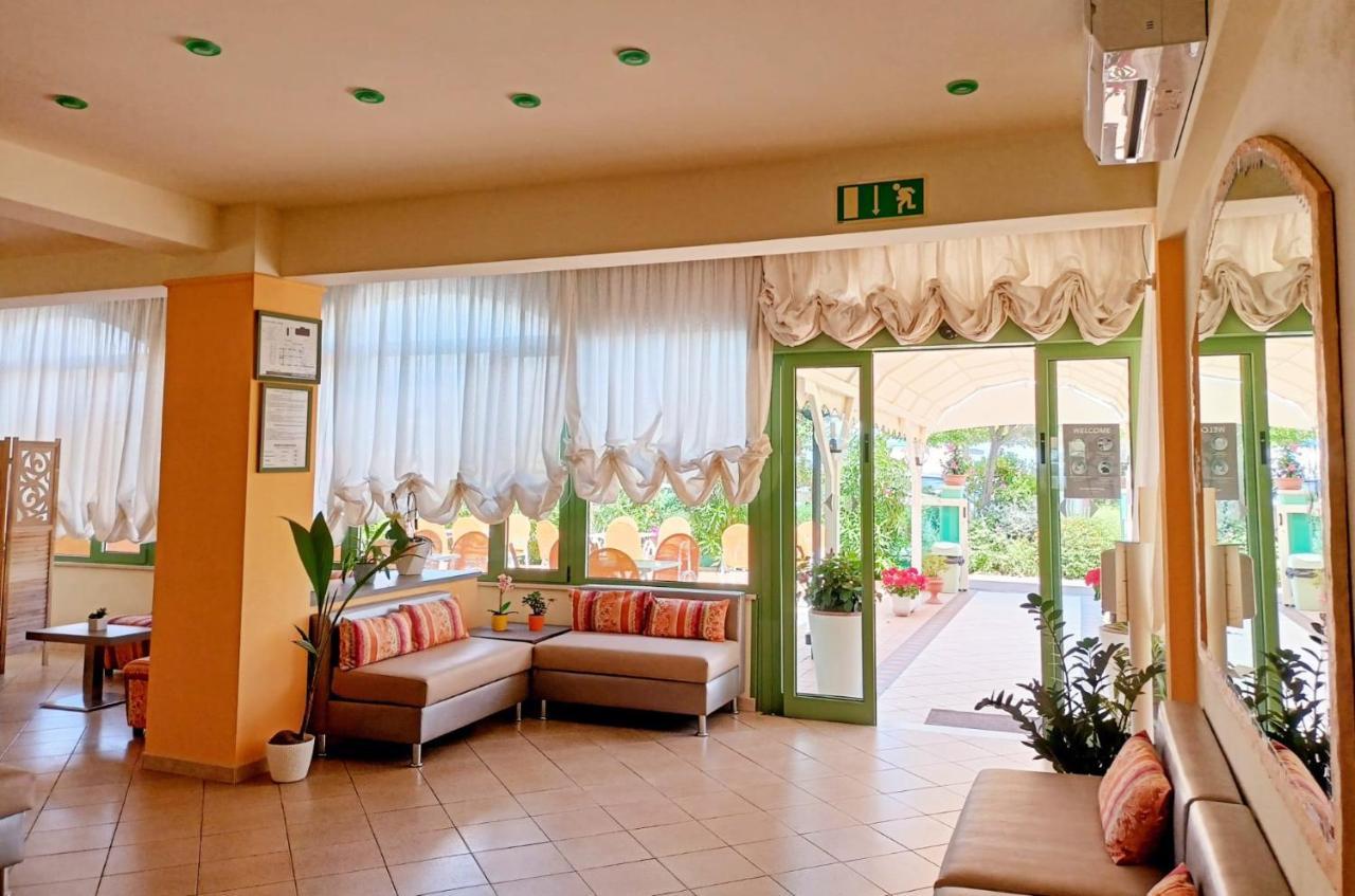 Costa Del Sole Only Room Морской Милан Экстерьер фото