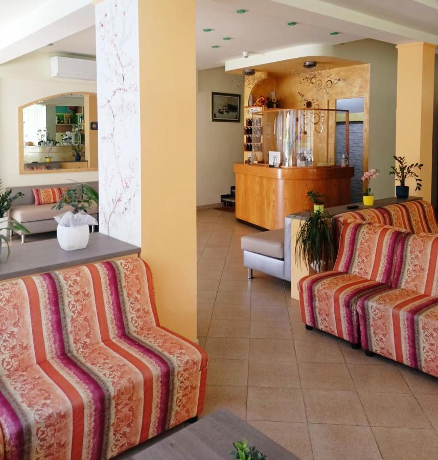 Costa Del Sole Only Room Морской Милан Экстерьер фото
