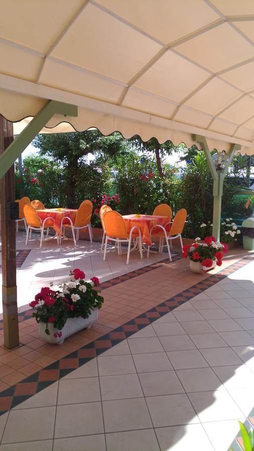 Costa Del Sole Only Room Морской Милан Экстерьер фото